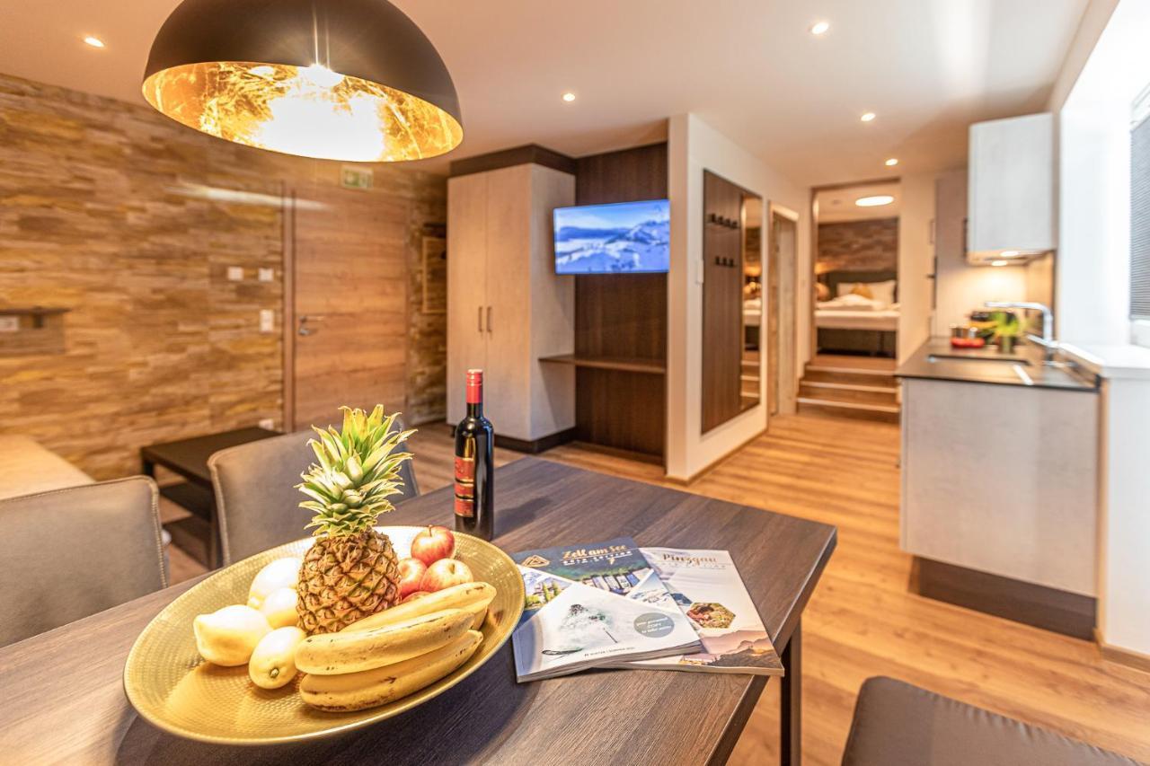Tevini Boutique Suites By We Rent เซลล์อัมเซ ภายนอก รูปภาพ