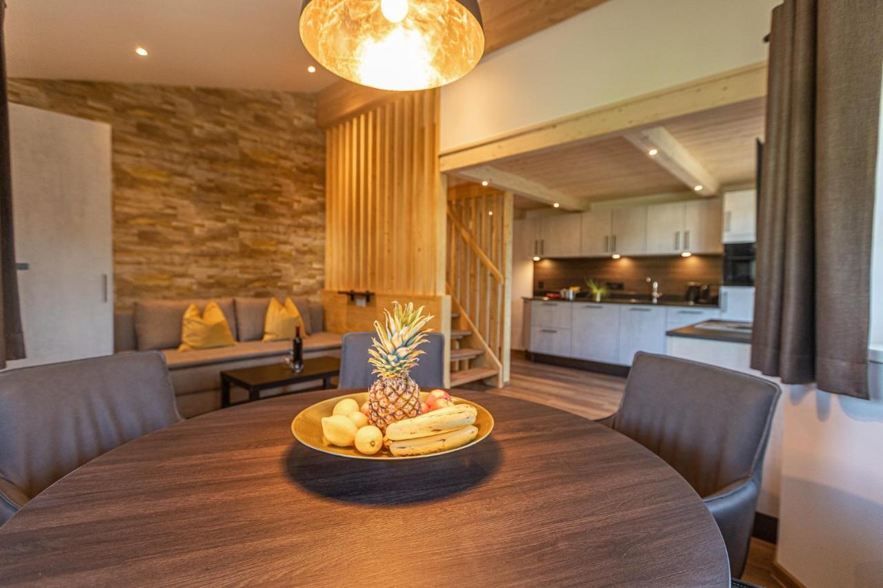 Tevini Boutique Suites By We Rent เซลล์อัมเซ ภายนอก รูปภาพ