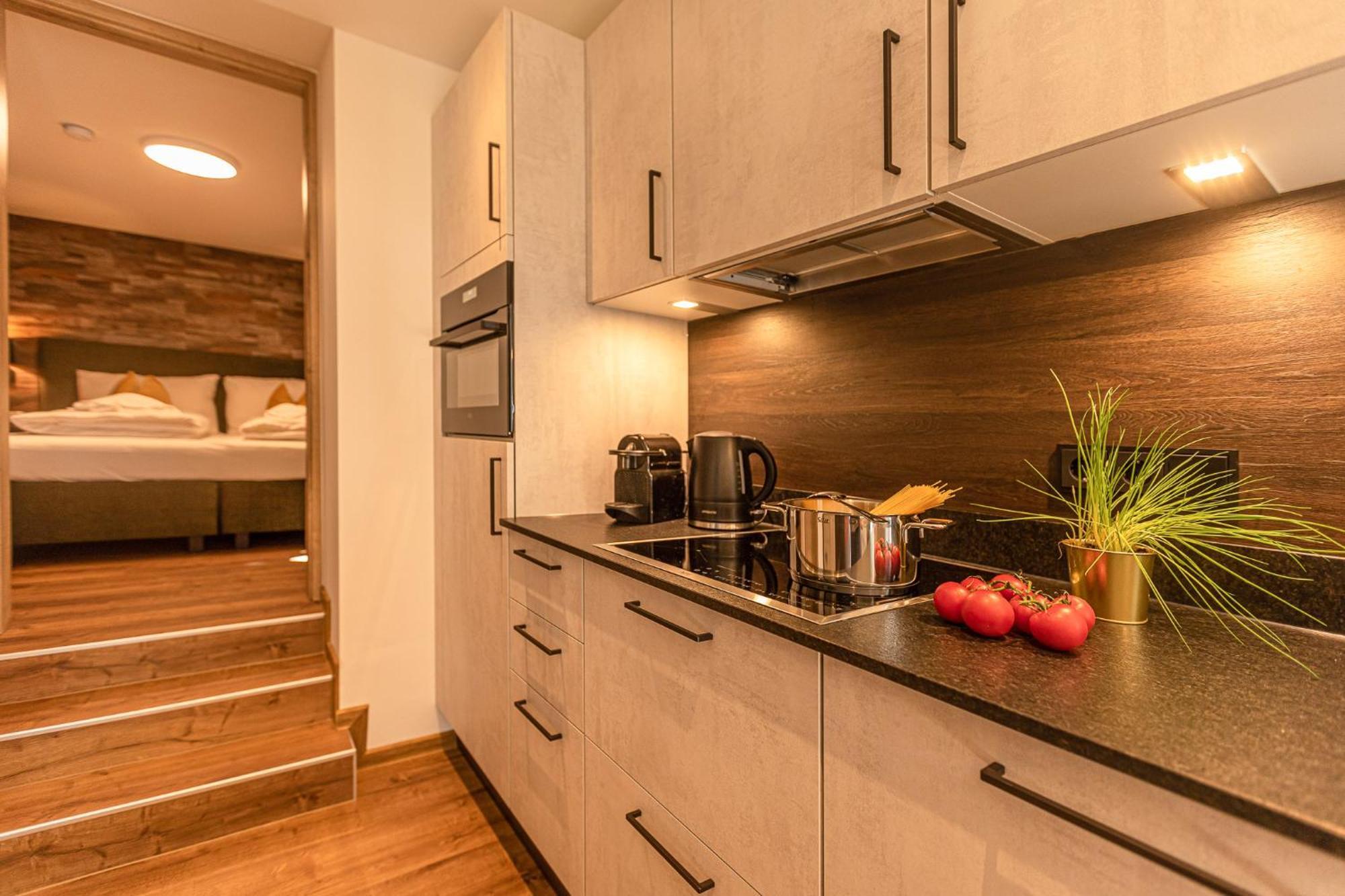 Tevini Boutique Suites By We Rent เซลล์อัมเซ ห้อง รูปภาพ